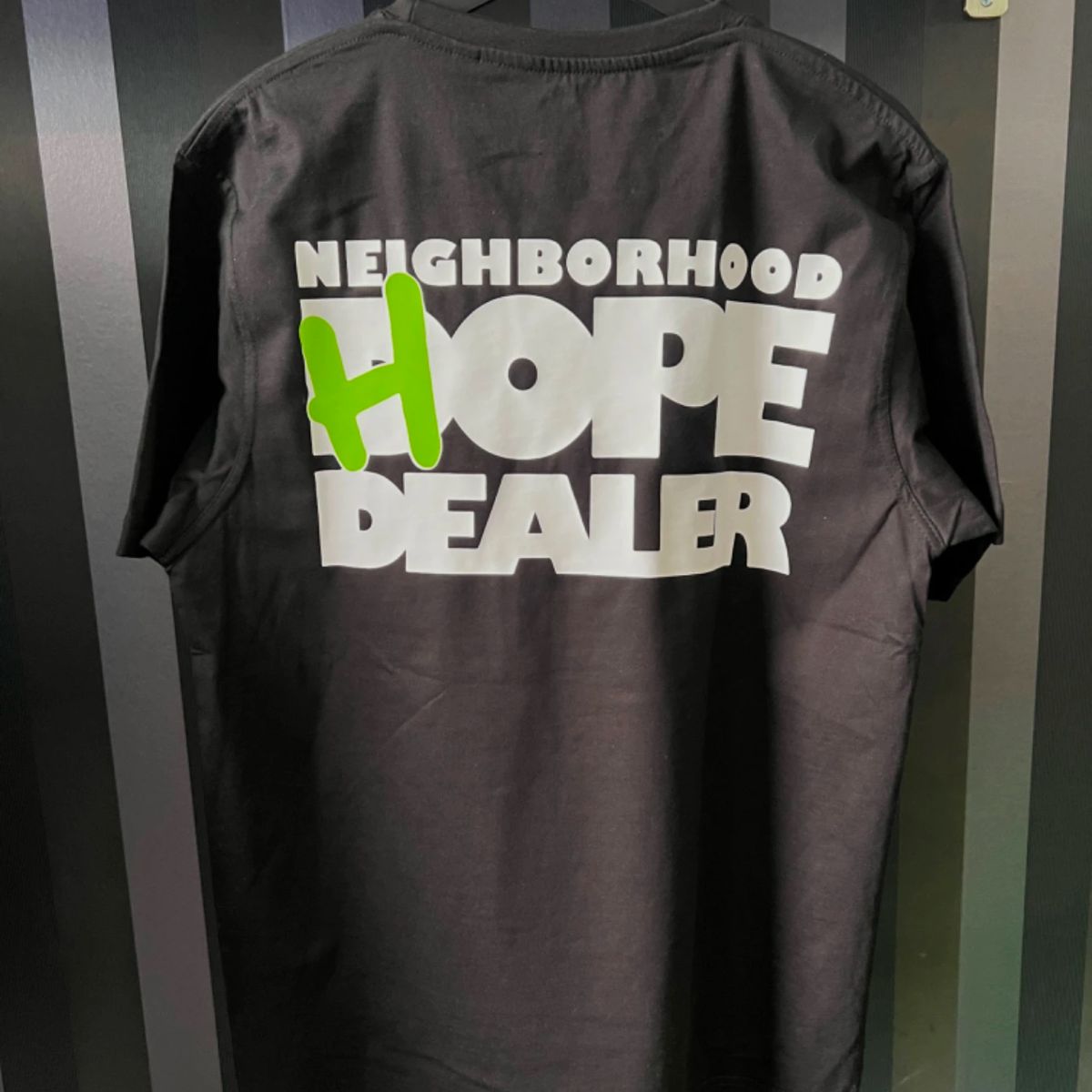 Neighborhood Hope Dealer T-Paita, musta